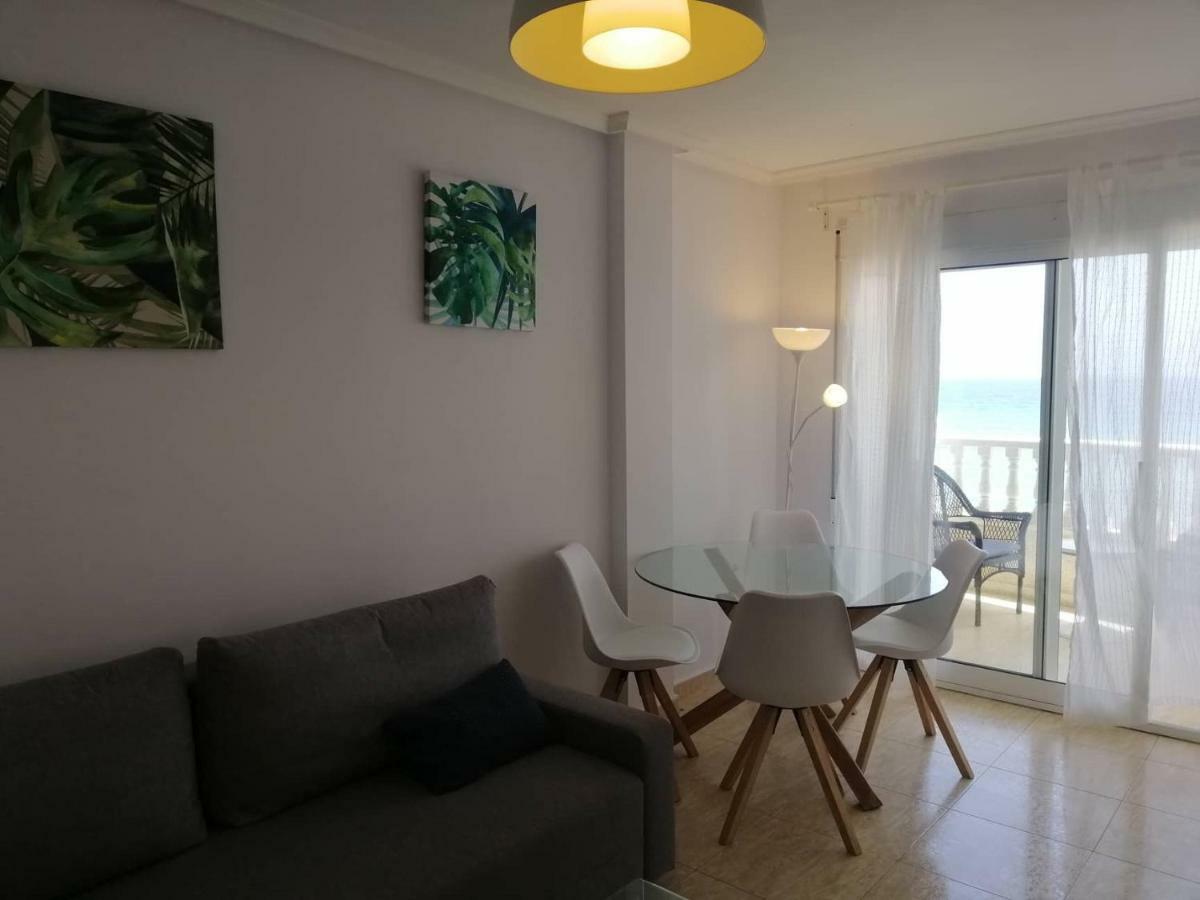 Апартаменты Flamingo, Beach, Sea View, Pool, Wi Fi Торевьиа Экстерьер фото